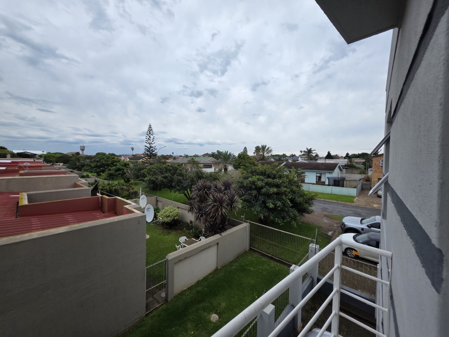 2 Bedroom Property for Sale in C Place Eastern Cape